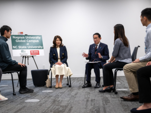 Prime Minister Kishida and his wife, Fumio Kishida, met with university students from UNC-Chapel Hill, Duke University and North Carolina State University.